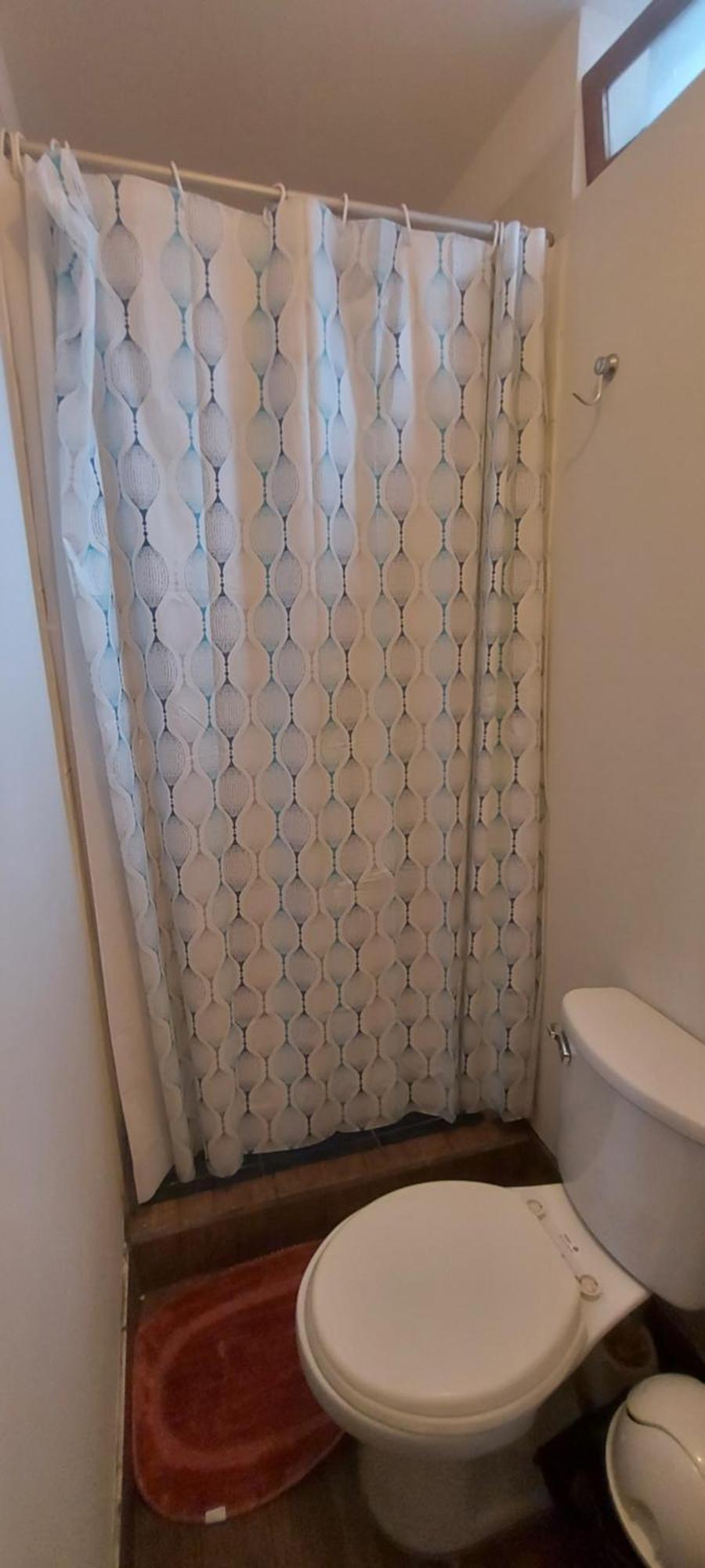 Con Dos Camas, Bano Privado, Terraza Y Cocina Compartida En Miraflores *