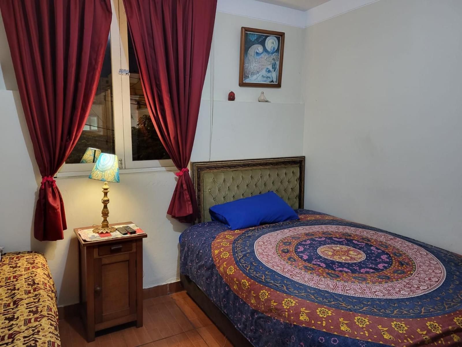 Pensión Con Dos Camas, Bano Privado, Terraza Y Cocina Compartida En Miraflores Lima